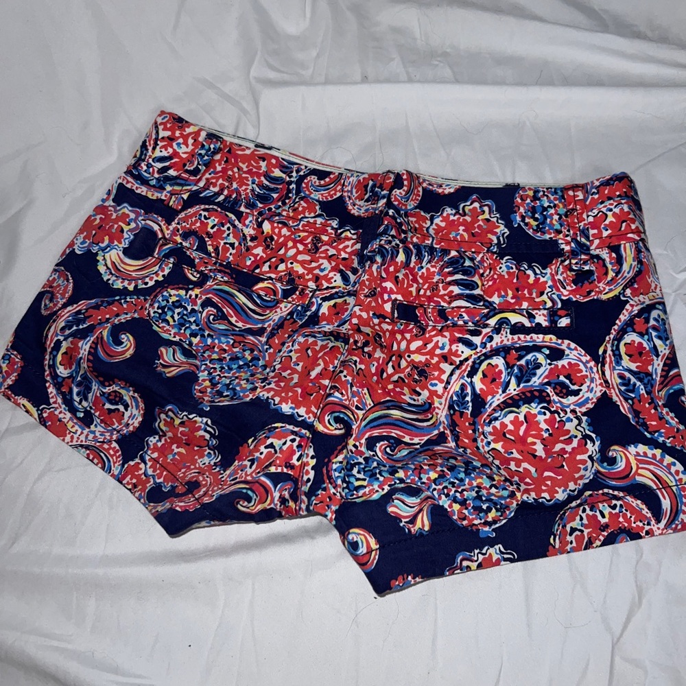 Lilly Pulitzer Walsh shorts - Picture 2 of 2